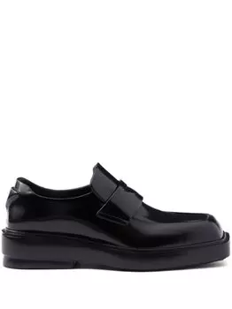 Prada лоферы с нашивкой, черный