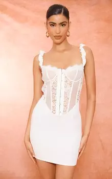 PrettyLittleThing Белое облегающее платье с рюшами и кружевной сеткой на крючках и проушинах