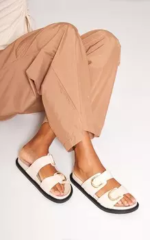 PrettyLittleThing Кремовые сандалии из искусственной кожи с двойным ремешком