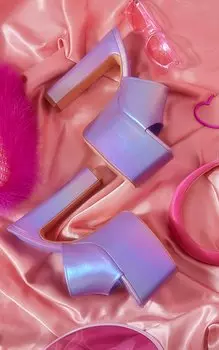 PrettyLittleThing Пурпурные босоножки на платформе и каблуке с квадратным носком и эффектом омбре