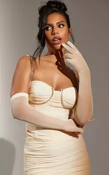 PrettyLittleThing Сетчатый топ цвета шампанского с отделкой груди и стразами со сборками