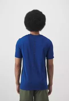 Принт на футболке VANISH Under Armour, синий