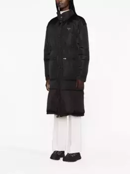 Пуховик Re-Nylon Prada, черный