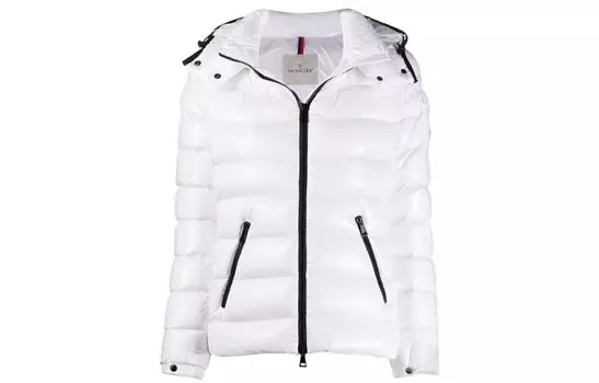 Пуховик женский белый Moncler