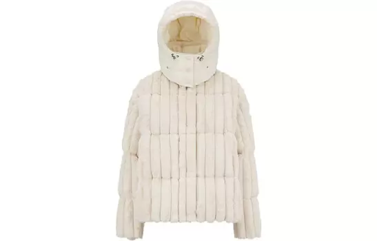 Пуховик женский белый Moncler