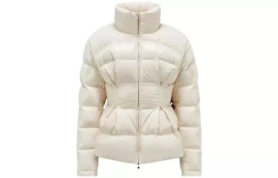 Пуховик женский белый Moncler