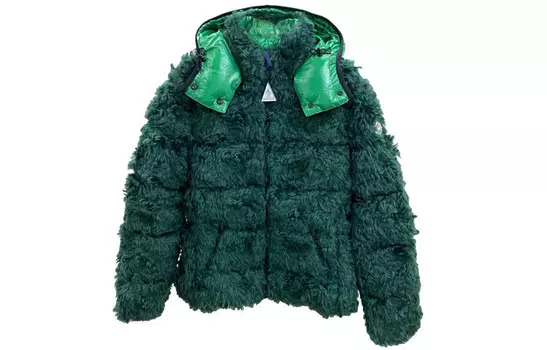 Пуховик женский зеленый Moncler