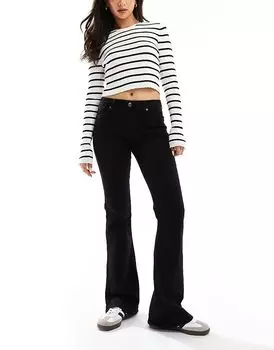 Расклешенные джинсы с высокой талией черного цвета Bershka