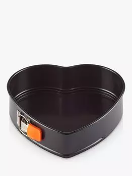 Разъемная форма для торта в форме сердца с антипригарным покрытием Le Creuset, 25 см