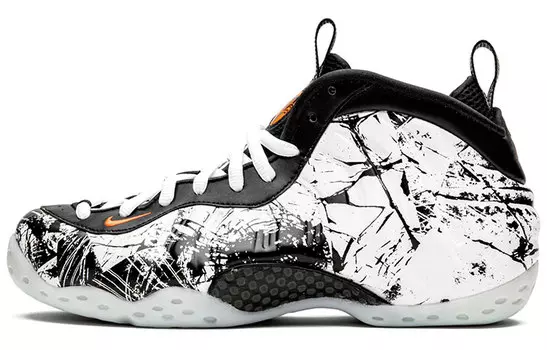 Разбитый щит Nike Air Foamposite One