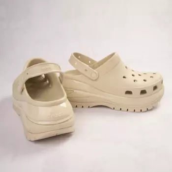 Сабо Crocs Classic Mega Crush, цвет Bone