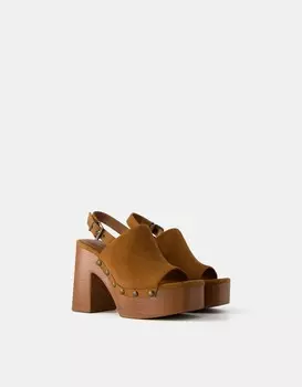 Сабо на платформе с заклепками и высоким каблуком Bershka, оранжевый