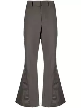 Sacai расклешенные брюки со вставками, серый