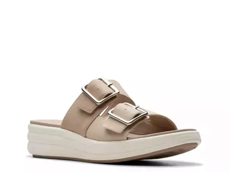 Сандалии Clarks Cloudsteppers Drift на танкетке