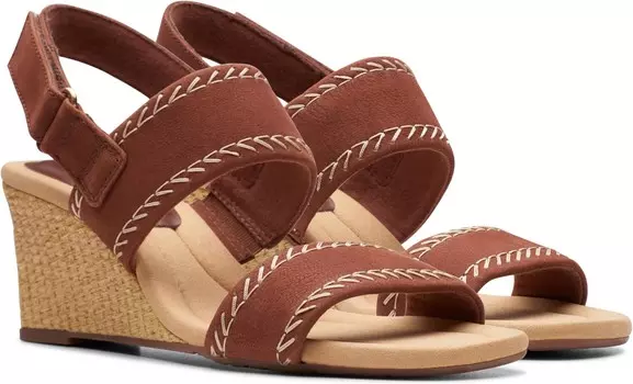 Сандалии Clarks Kyarra Rose, цвет Tan Nubuck