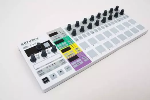 Секвенсор Arturia Beatstep Pro