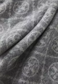 Шарф MONOGRAM OBLONG SCARF Tory Burch, серый