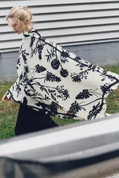 Шарф с принтом ZARA, экрю