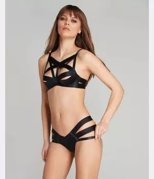 Шелковый бюстгальтер Уитни1 Agent Provocateur, черный