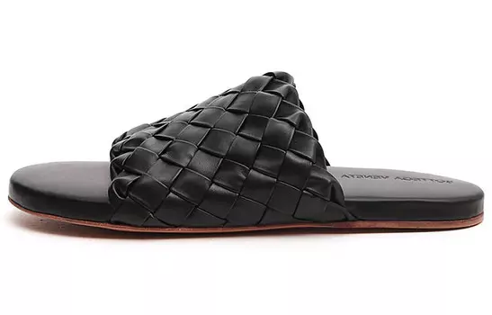 Шлепанцы мужские Bottega Veneta