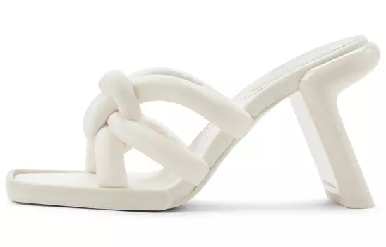 Шлепанцы женские Charles&Keith