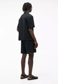Шорты BERMUDA PULL&BEAR, черный