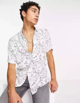 Синяя и белая рубашка с короткими рукавами и принтом Topman