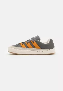 Скейтерская обувь ADIMATIC adidas, темно-серый