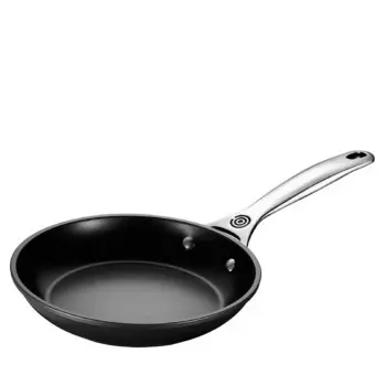 Сковорода Le Creuset 8 дюймов с антипригарным покрытием, белый