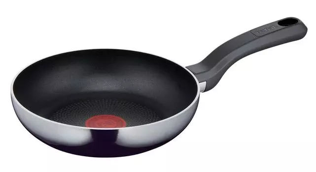 Сковорода Tefal Resist 20 см D52602, черный
