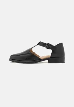 Слипоны Leather Zign, черные