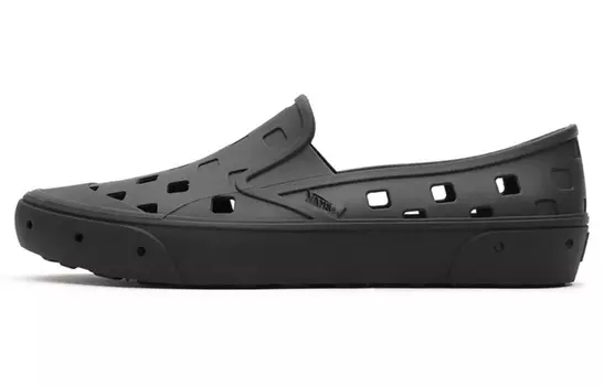 Слипоны Vans Trek Triple Black