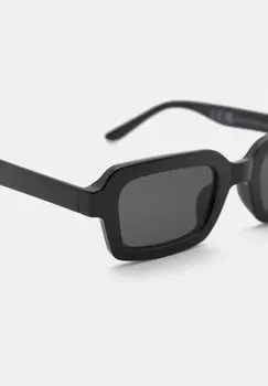 Солнцезащитные очки Rectangular PULL&BEAR, черные
