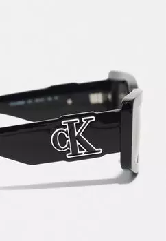 Солнцезащитные очки Unisex Calvin Klein, черные