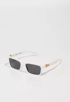 Солнцезащитные очки Versace, белый