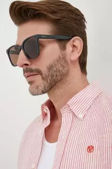 Солнечные очки Gucci, серый