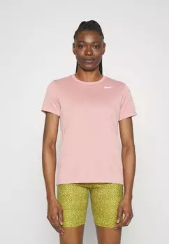 Спортивная футболка Nike