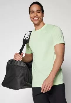 Спортивный топ Tee Reset Nike, паровой зеленый/белый