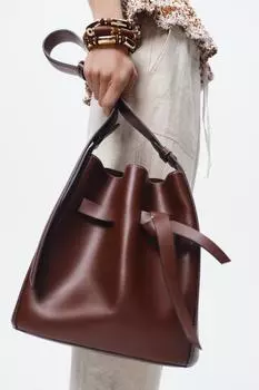 Сшитая узлом сумка-ведро ZARA, цвет Burgundy Red