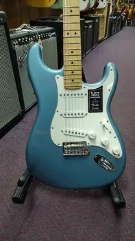 Stratocaster серии Fender Player Player Stratocaster