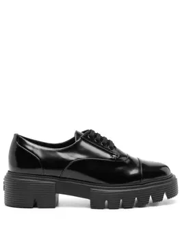 Stuart Weitzman лакированные туфли дерби, черный