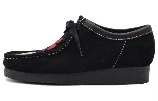 Stussy X Wallabee «Четыре карточные масти» Clarks