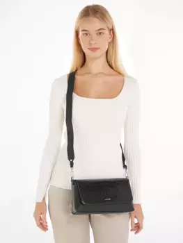 Сумка через плечо Calvin Klein "CK MUST SHOULDER BAG_CROCO", черный