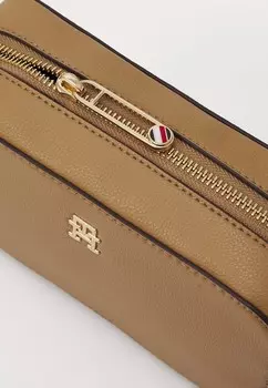 Сумка через плечо LOGO CAMERA BAG Tommy Hilfiger, бежевый