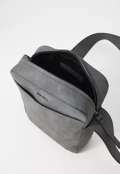 Сумка через плечо REFINED REPORTER Calvin Klein, серый