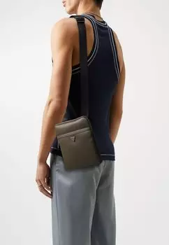 Сумка через плечо TORINO Guess, цвет military green
