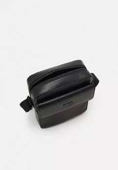 Сумка через плечо VERTICAL LINES REPORTER S MONO Calvin Klein, черный