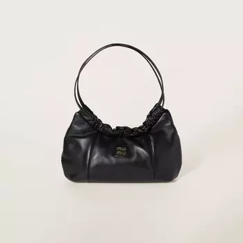 Сумка-Хобо из кожи наппа с логотипом Miu Miu, черный
