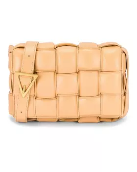 Сумка кросс-боди Bottega Veneta Small Padded Cassette, цвет Almond & Gold