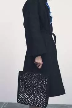 Сумка с заклепками ZARA, черный